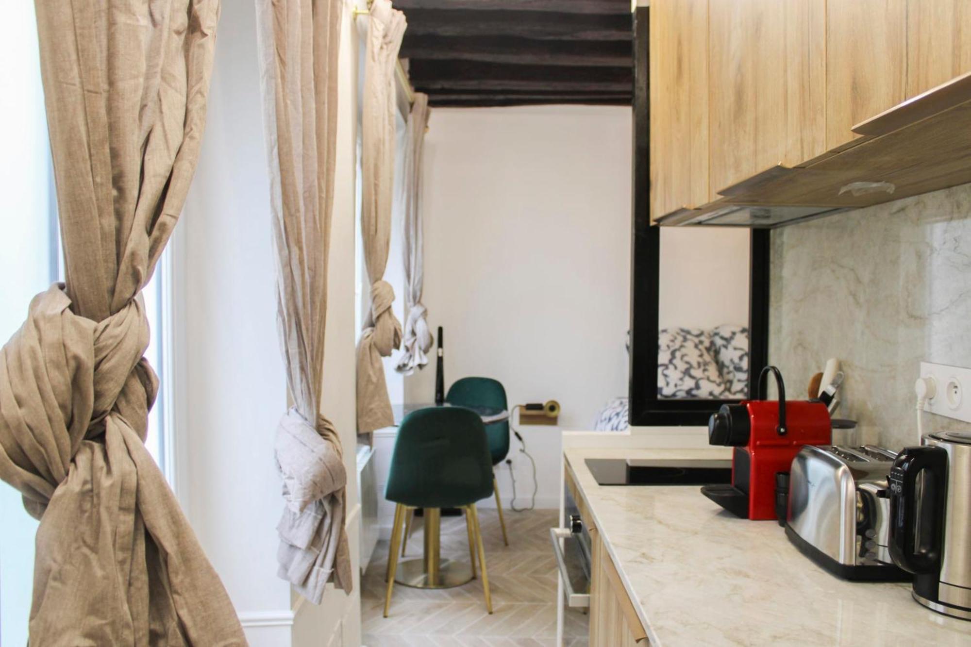 Charming 2-Room Apartment In The Heart Of Paris Exterior photo
